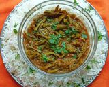 A picture of step 4 of Guvarfali Subji and Rice.