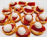 Foto del paso 5 de la receta Canapé de crema de queso curado con tomate y mozzarella