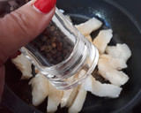 Foto del paso 3 de la receta: Tosta de bacalao con cebolla caramelizada