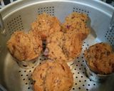Foto langkah ke 4 dari resep Bolu kukus pisang merekah.