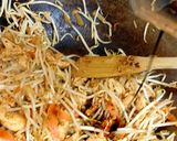 A picture of step 5 of Just a Quick Chicken & Beansprout Stir Fry 😃#Mainmeal.