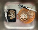 รูปขั้นตอนการทำที่ 4 ของ ผัดเปรี้ยวหวานกุ้ง