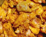 A picture of step 1 of Chicken lababdar.