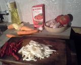 Foto del paso 1 de la receta: Estofado de pollo