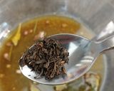 Une image de l'étape 2 de Marinade pour viande rouge au thé fumé.