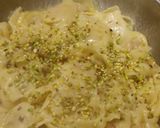 Foto del passaggio 6 della ricetta Tortelloni ripieni di crema al salmone affumicato