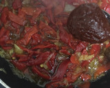 Foto del paso 7 de la receta: Pescadilla en papillote con salsa cremosa de piquillos al coñac (sin horno)
