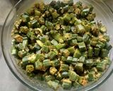 A picture of step 5 of Besan Bhindi.