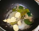 Foto langkah ke 2 dari resep Sop Ikan Gurame Goreng.