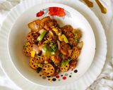A picture of step 6 of CHINESE LOTUS ROOT STIR FRY (Lotus stem stir fry).