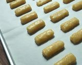 Foto langkah ke 6 dari resep Kastengel keju renyah tanpa cetakan.