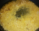 Foto del paso 3 de la receta: Arroz desglazado con cilantro cimarrón y ajo