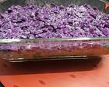A picture of step 11 of Layered salad.