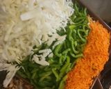 A picture of step 3 of Chicken Chow mein.