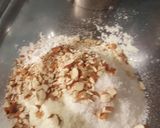Foto del paso 2 de la receta: Trufas de leche, coco y frutas secas