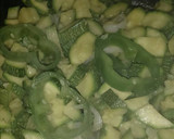Foto del paso 1 de la receta: Calabacitas con elote, con queso y crema