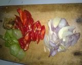 Foto langkah ke 4 dari resep Tumis pepaya muda dan kol.