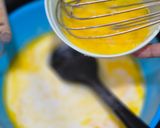 Foto langkah ke 3 dari resep Fluffy Pancake.