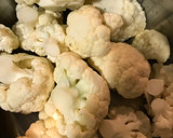 Foto del paso 1 de la receta: Coliflor guisada con patatas 🥦
