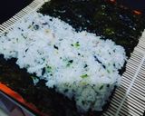 Foto langkah ke 4 dari resep Sushi isi telur,sosis dan nugget.