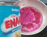 Foto langkah ke 1 dari resep Desert box dragon fruit cheese.