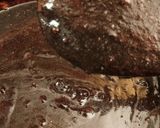 Foto langkah ke 2 dari resep Brownis praktis 2bahan.