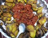 عکس مرحله 4 از دستور گوجه.بادمجان و قارچ سرخ شده