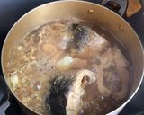 Hình bước làm 2 của món Cá Kho Thịt