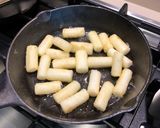 Foto langkah ke 4 dari resep Grilled garaetteok with butter.