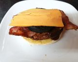 A picture of step 2 of My Bacon and Blackpudding Muffin. ❤.