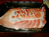 Costillar de cerdo aliñado + BBQ