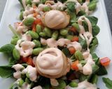 Foto del paso 11 de la receta: Ensalada de edamame con vieiras y mayonesa picante de su coral