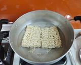 A picture of step 1 of Open Grilled Paneer and Cheesy Corn Maggi Sandwich.