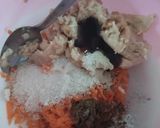 Foto langkah ke 2 dari resep Egg Chicken Roll with Carrot.