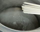 A picture of step 2 of Spicy Udon Noodles Spring Rolls (with Rice Paper).