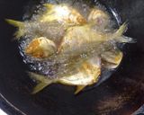 Foto langkah ke 1 dari resep Ikan Selar Kecap Pedas.
