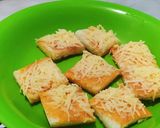 Foto langkah ke 4 dari resep Pizza Roti Renyah Antigagal.
