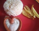 Foto del paso 1 de la receta: Arroz con vienesa, huevo y papas fritas