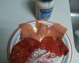 Foto del paso 1 de la receta Sándwich de salmón, piquillos y surimi