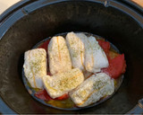Foto del paso 4 de la receta: Lomos de merluza con patatas y pimientos en Crockpot