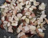 A picture of step 4 of Porcini Mushroom Risotto.