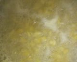 Foto langkah ke 2 dari resep Bubur Jagung Keju.