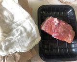 Foto del paso 5 de la receta: Lomo de cerdo curado y envuelto