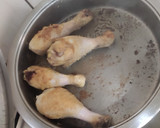 Foto del paso 1 de la receta: Muslos de pollo con dátiles y un toque de naranja