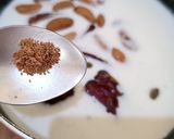 A picture of step 3 of Date-Almond Smoothie.