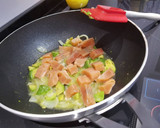 Foto del paso 5 de la receta: Spaghetti con crema de salmón y aguacate
