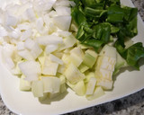 Foto del paso 1 de la receta: Macarrones de la huerta con pollo