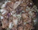 Foto del paso 1 de la receta: Pollo en salsa especial🤤