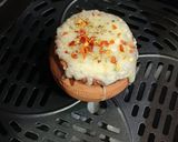 A picture of step 5 of Air Fryer Matka Pizza.