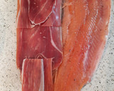 Foto del paso 4 de la receta: Truchas asalmonadas rellenas de jamón